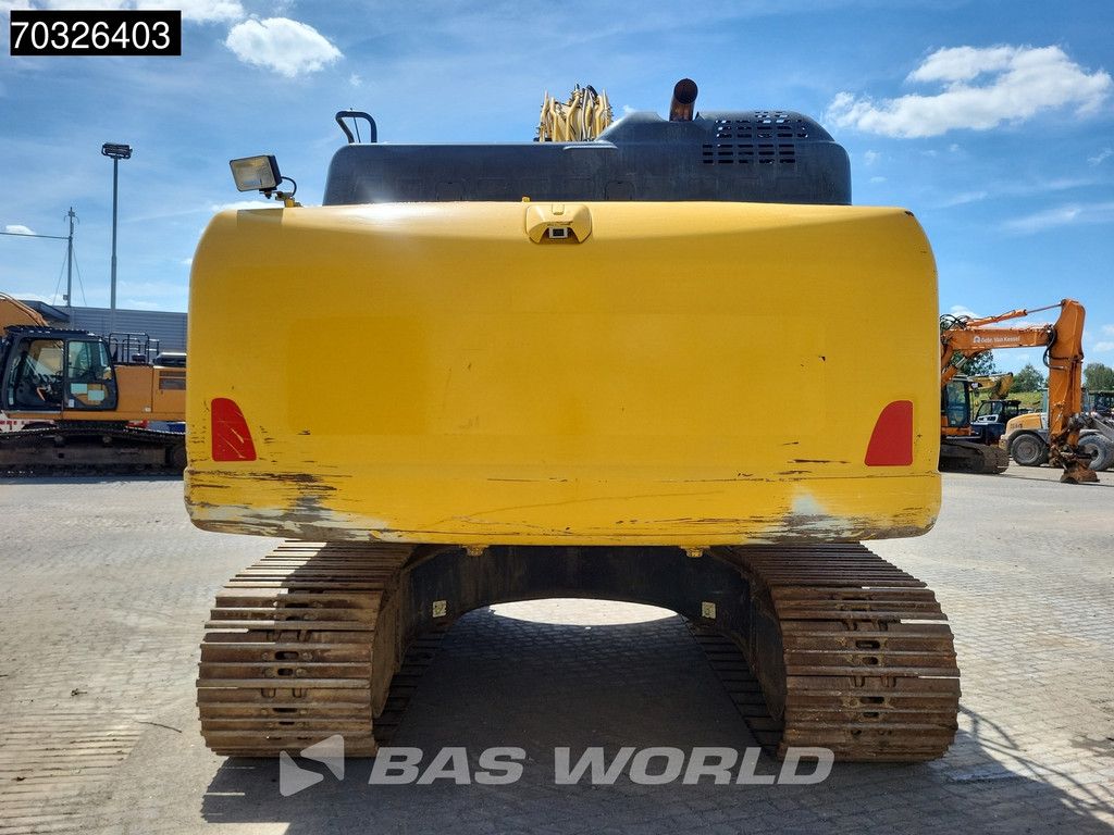 Komatsu PC210 LC-11