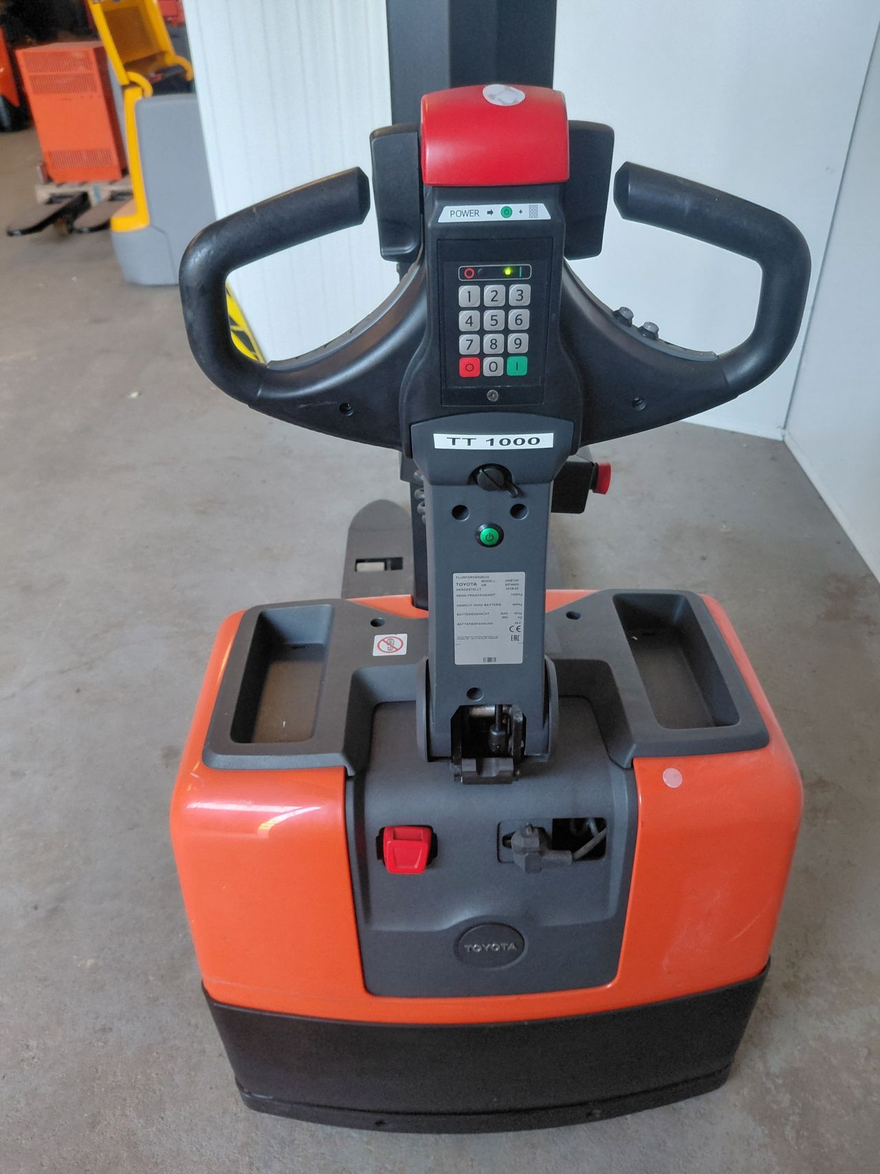 Toyota Hwe 100