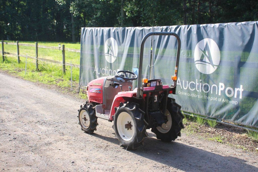 Minitraktor Yanmar Ke-2D Diesel 12,5 PS