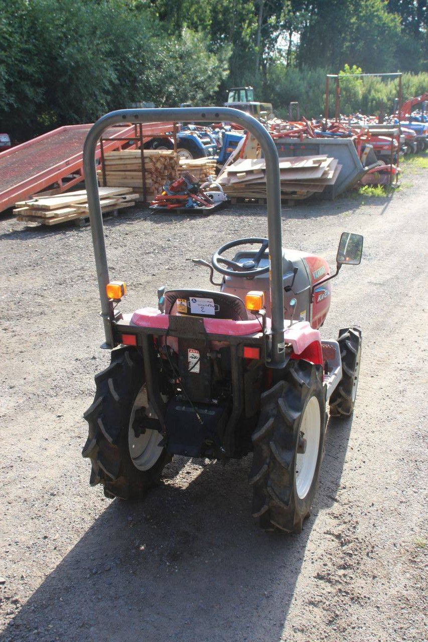Minitraktor Yanmar Ke-2D Diesel 12,5 PS