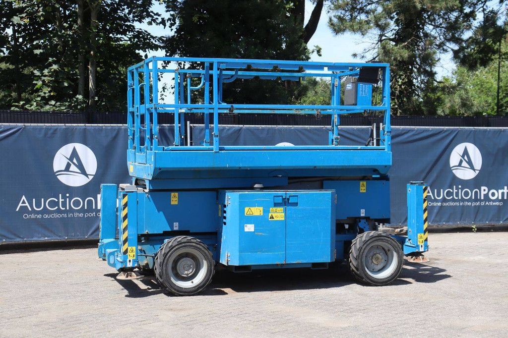 Scissor Lift Genie GS2669 RT Diesel 680kg 9.7m 2014
