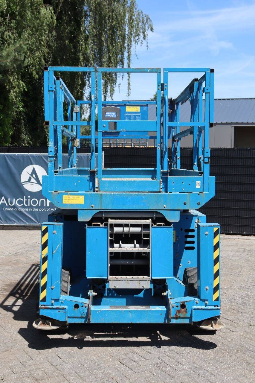 Scissor Lift Genie GS2669 RT Diesel 680kg 9.7m 2014