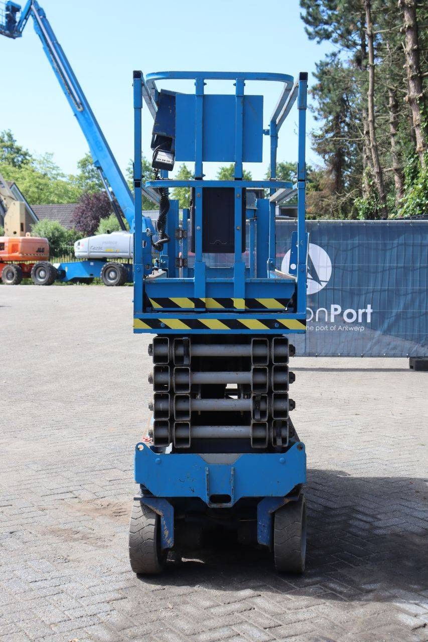 Scissor lift Genie GS-3232 Electric 227kg 11.75m 2007