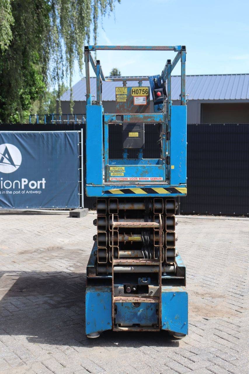 Scissor lift Genie GS-3232 Electric 227kg 11.75m 2007