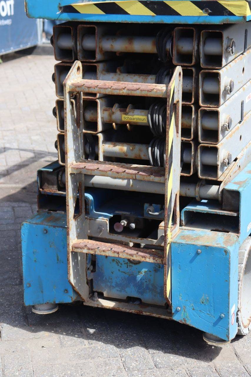 Scissor lift Genie GS-3232 Electric 227kg 11.75m 2007