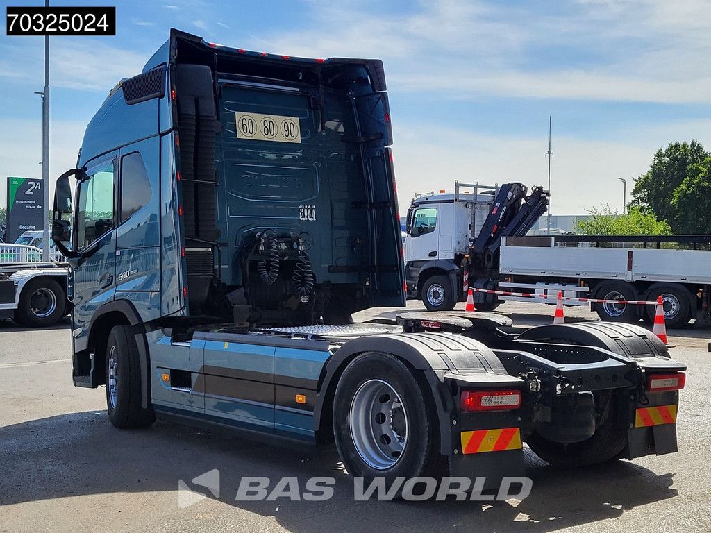 Volvo FM 460 4X2 2x Tanks ADR Standklima ACC