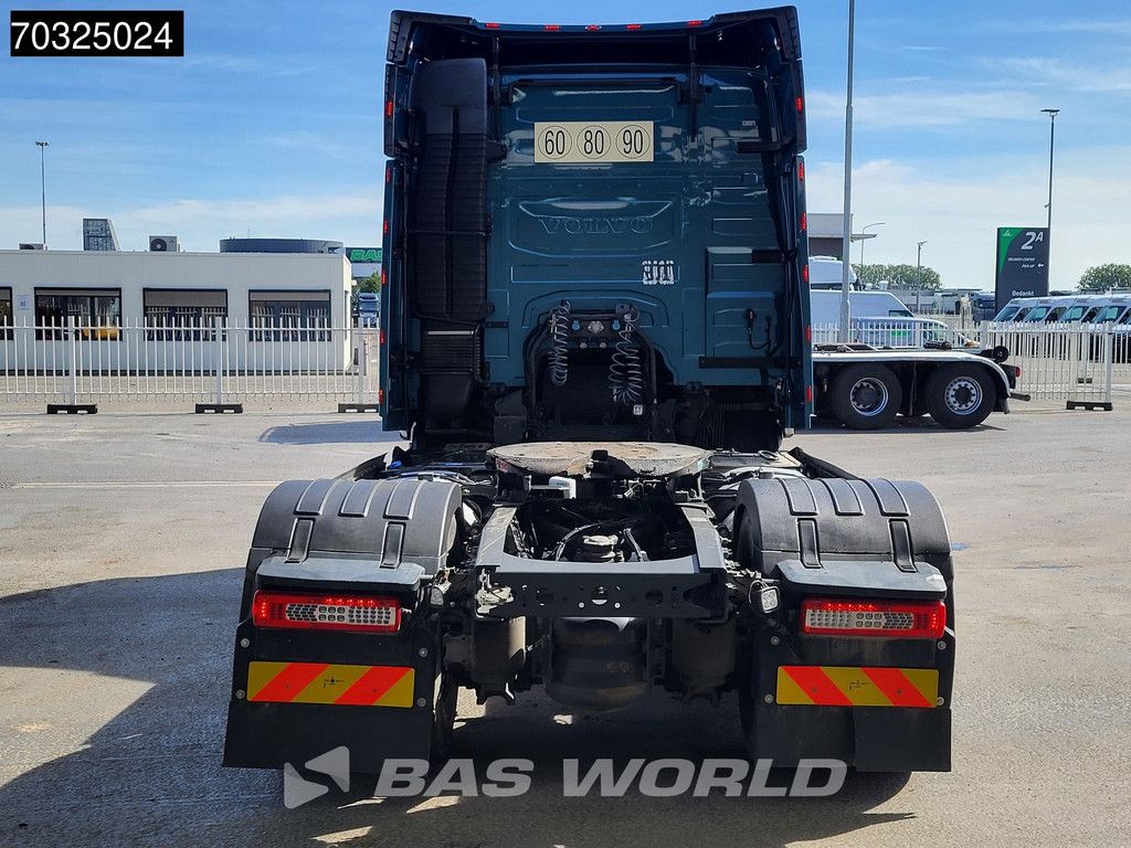 Volvo FM 460 4X2 2x Tanks ADR Standklima ACC