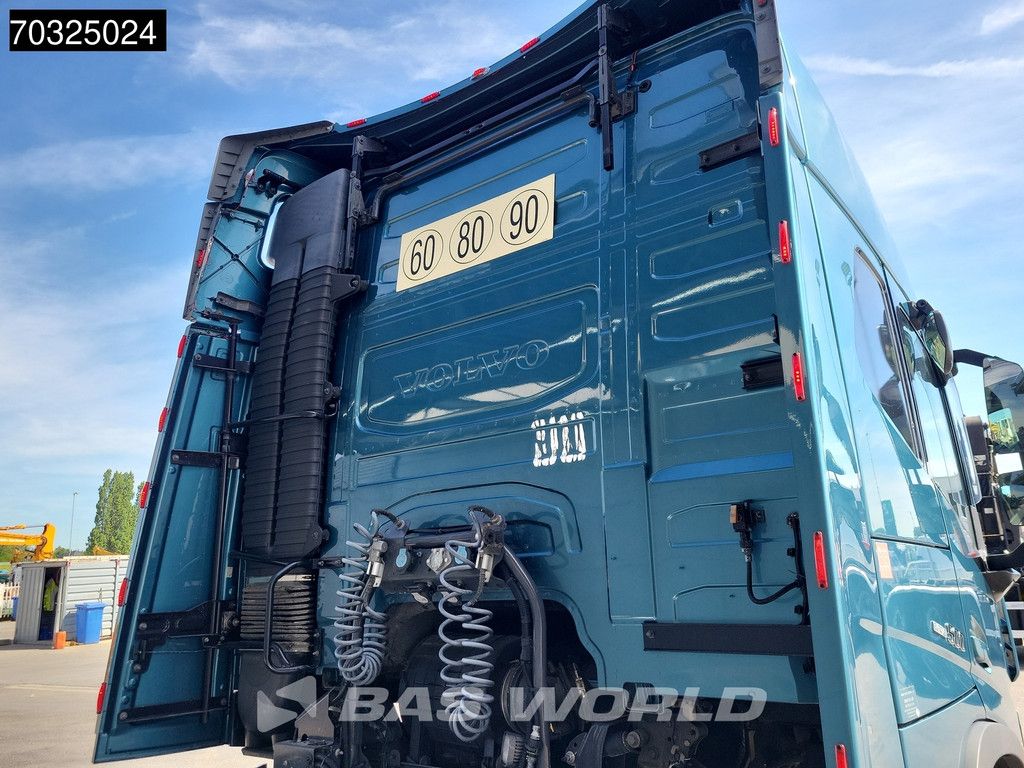 Volvo FM 460 4X2 2x Tanks ADR Standklima ACC