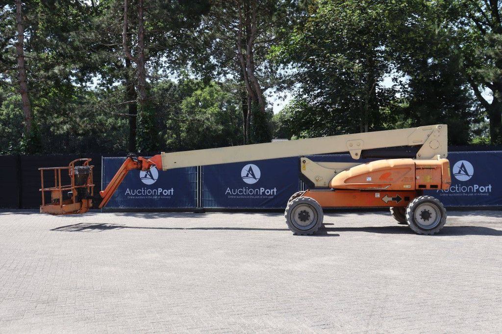 JLG E600JP Articulated Telescopic Boom Lift Electric 230kg 20.39m