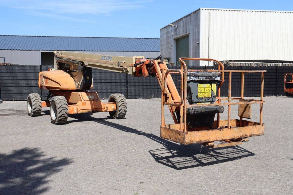 JLG E600JP Articulated Telescopic Boom Lift Electric 230kg 20.39m