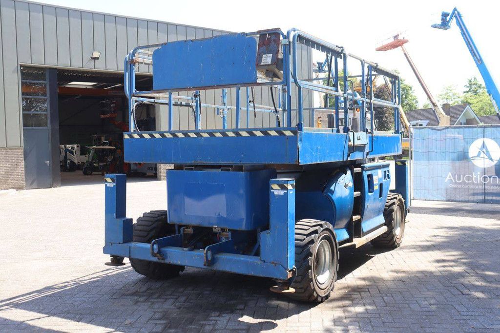 Schaarhoogwerker JLG 339RT Diesel 905kg 12.06m 2008