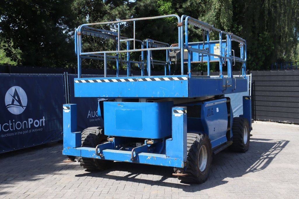 Schaarhoogwerker JLG 339RT Diesel 905kg 12.06m 2008