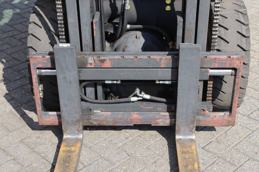 Heftruck Nissan U1D2A20LQ LPG 2000kg 3.3m 2010