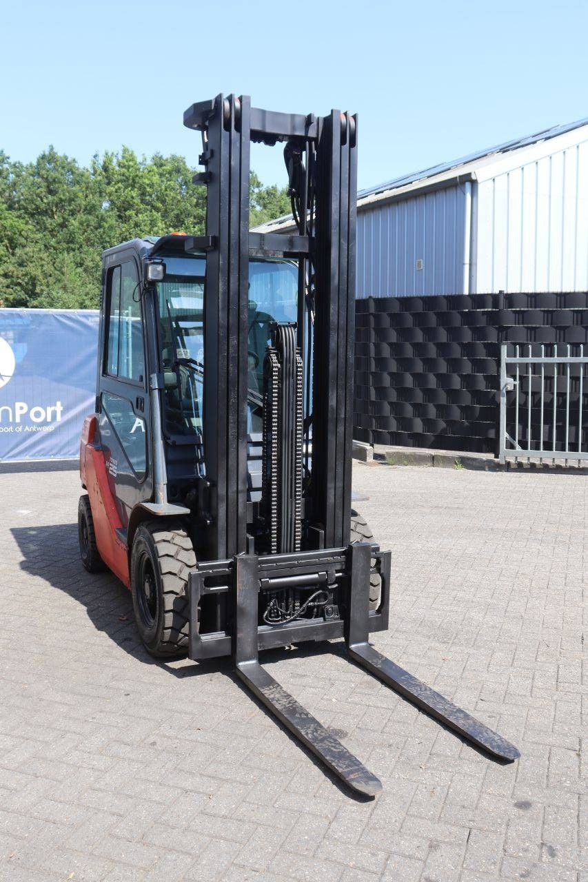 Forklift Toyota 02-8FDF25 Diesel 2500kg 6.0m 2010