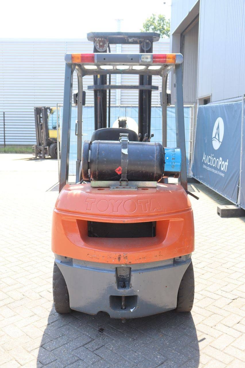 Forklift Toyota 42-7FGF25 LPG 2500kg 6.0m 2007