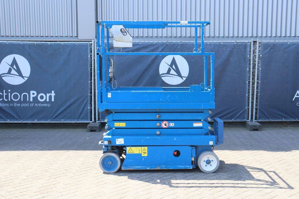 Skyjack SJIII-3219 Electric Scissor Lift 227kg 7.8m 2015