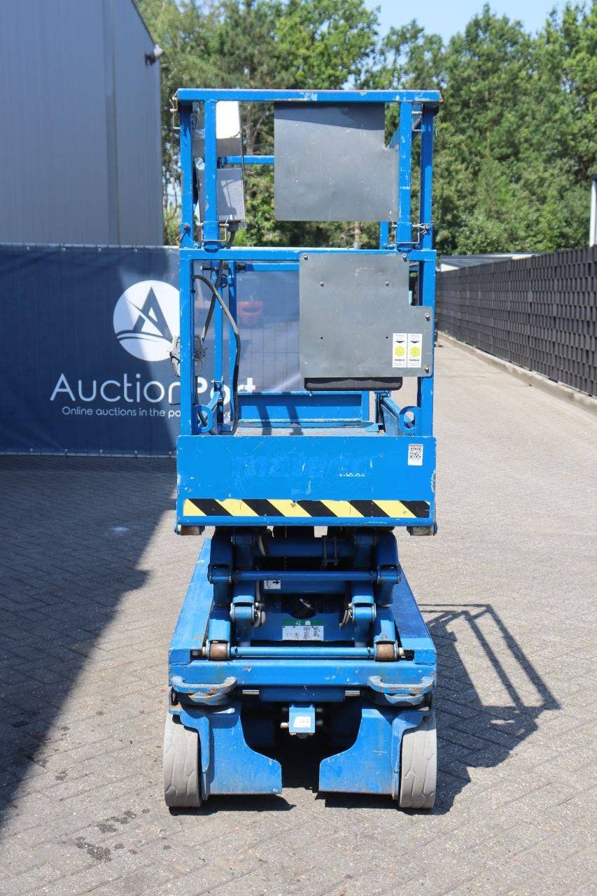 Skyjack SJIII-3219 Electric Scissor Lift 227kg 7.8m 2015