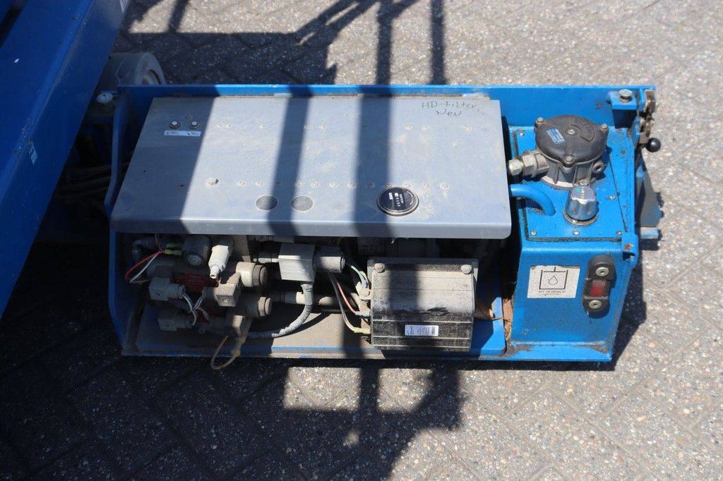 Skyjack SJIII-3219 Electric Scissor Lift 227kg 7.8m 2015