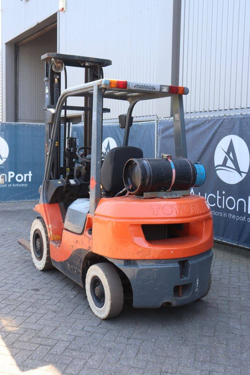 Forklift Toyota 42-7FGF25 LPG 2500kg 6.0m 2007