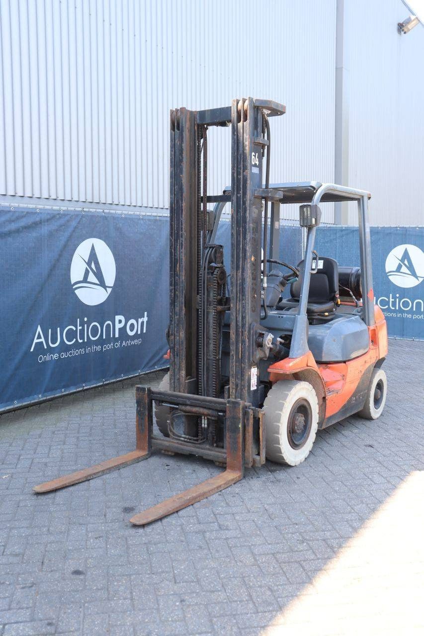 Forklift Toyota 42-7FGF25 LPG 2500kg 6.0m 2007