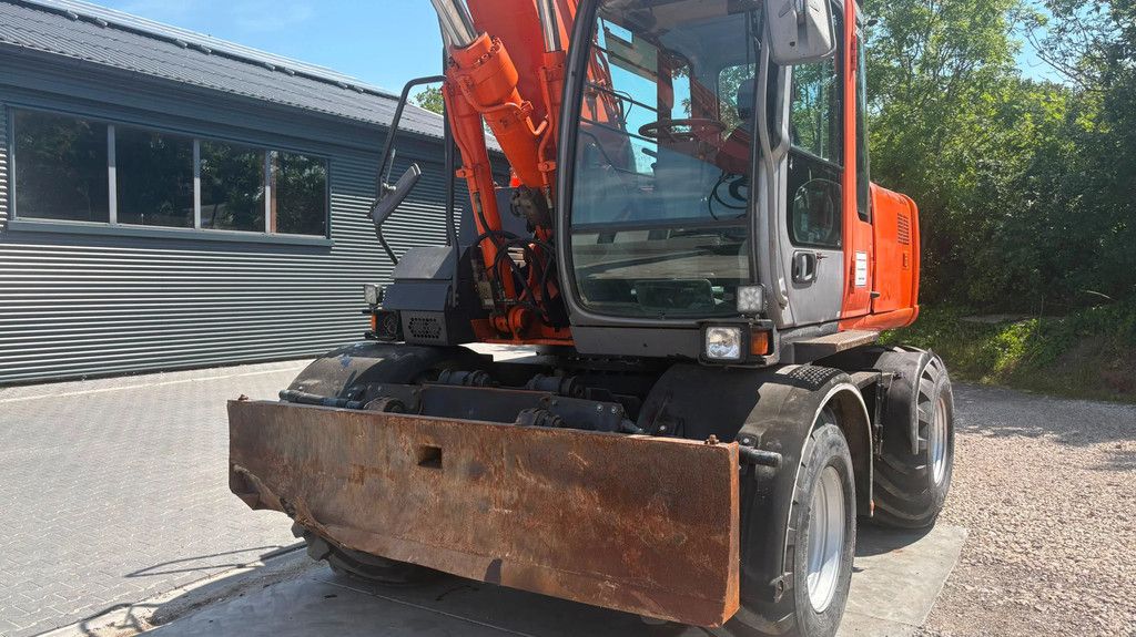 Hitachi ZX 160 W