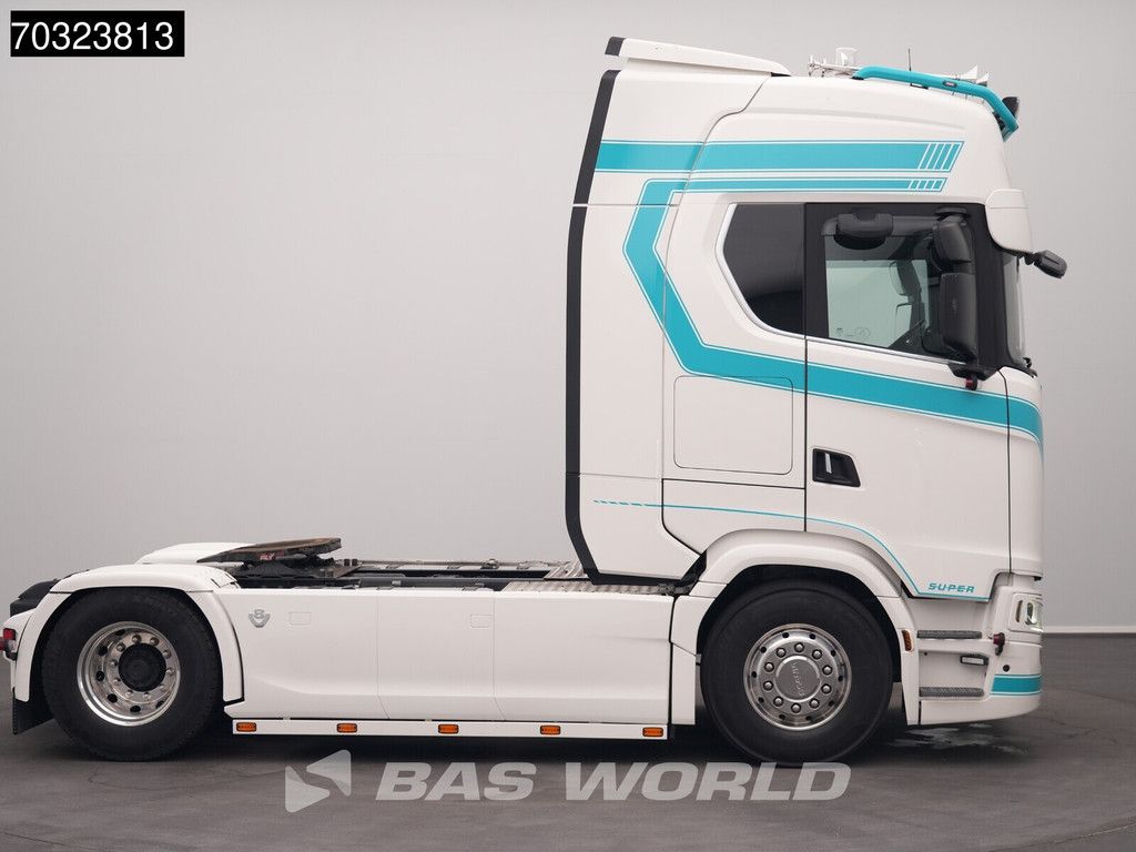 Scania S590 4X2 V8 Retarder Full-Air 2x Tanks Standklima ACC Navi Leder Alcoa's