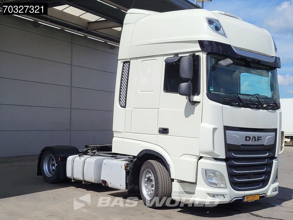 DAF XF XF 4X2 Mega NL-Truck APK Retarder 2x Tanks Standklima ACC SSC