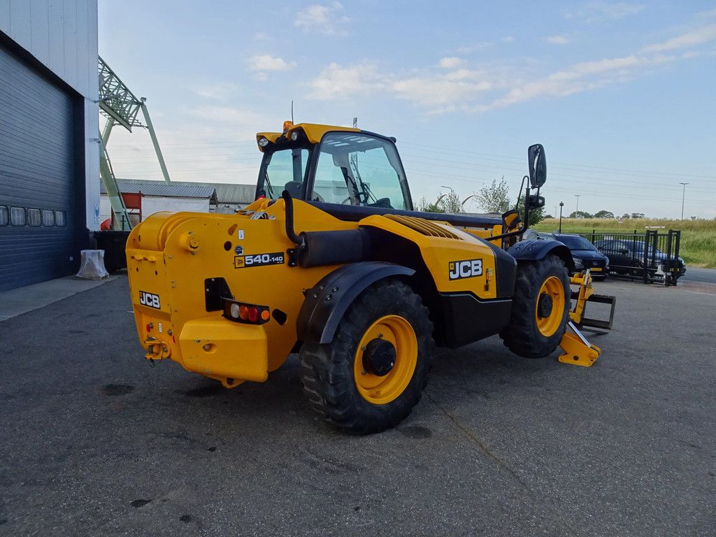 JCB 540-140