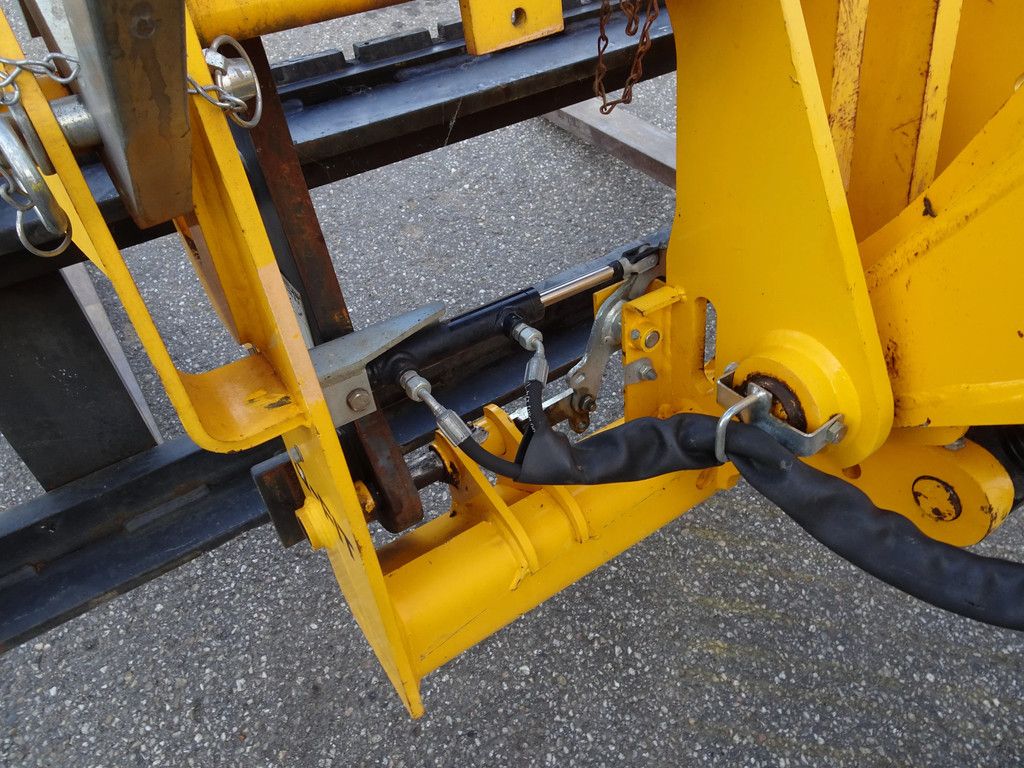 JCB 540-140