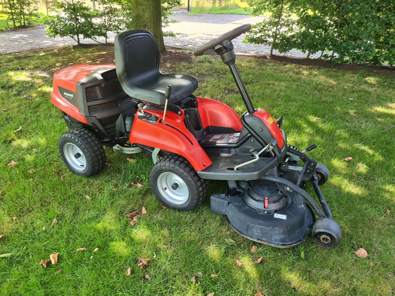 Jonsered FR 2312 MA frontmaaier hydrostaat.
