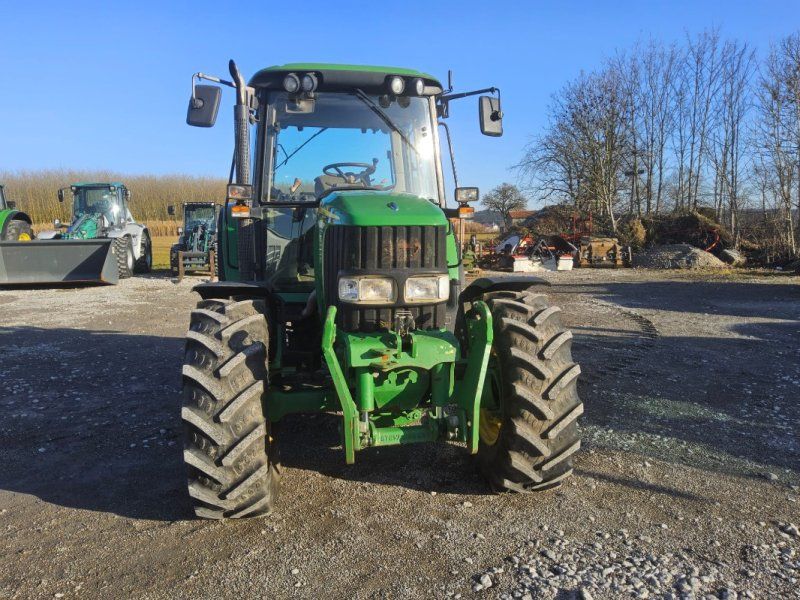 John Deere 6320