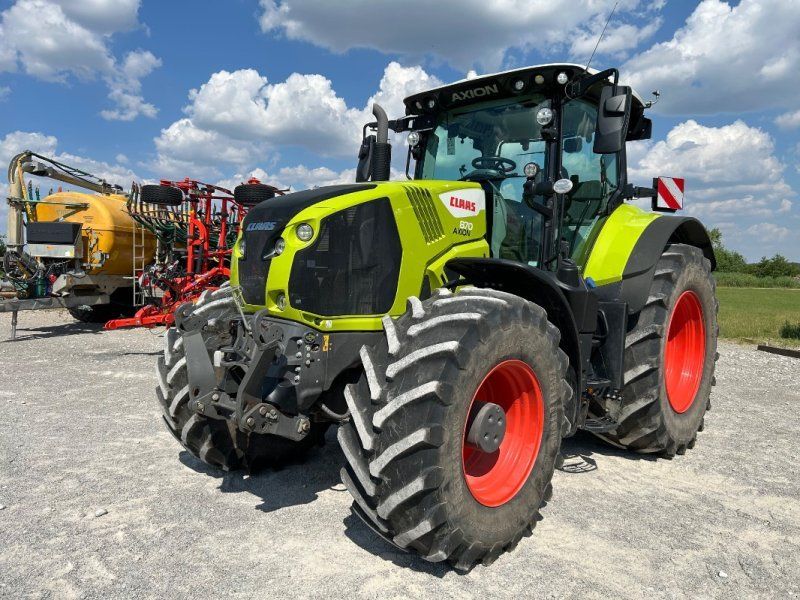 Claas Axion 870