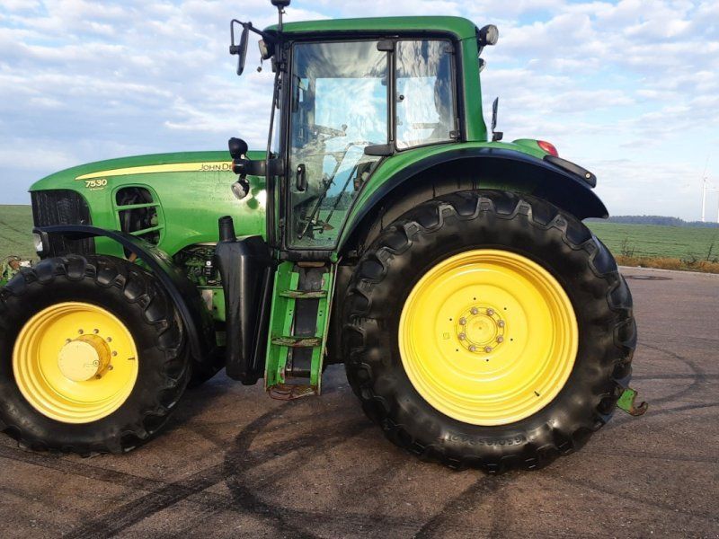 John Deere 7530 E Premium