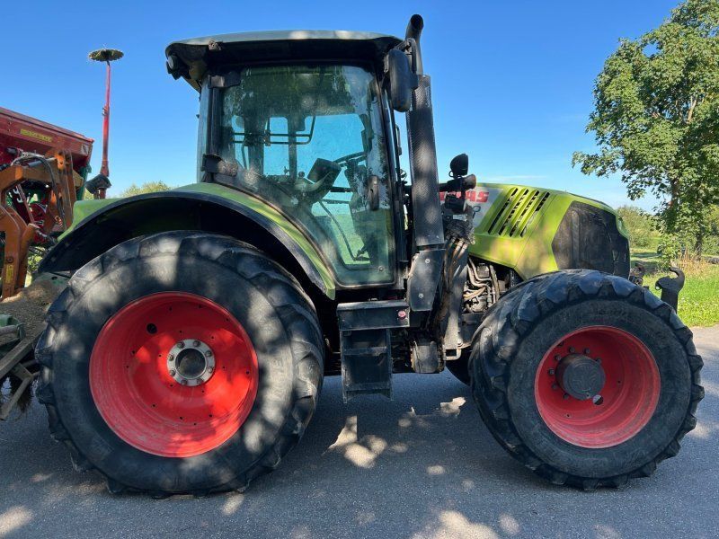 Claas Arion 550
