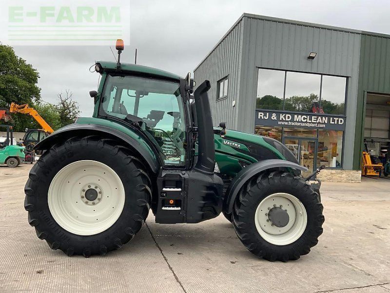 Valtra t214 versu  (st26880)