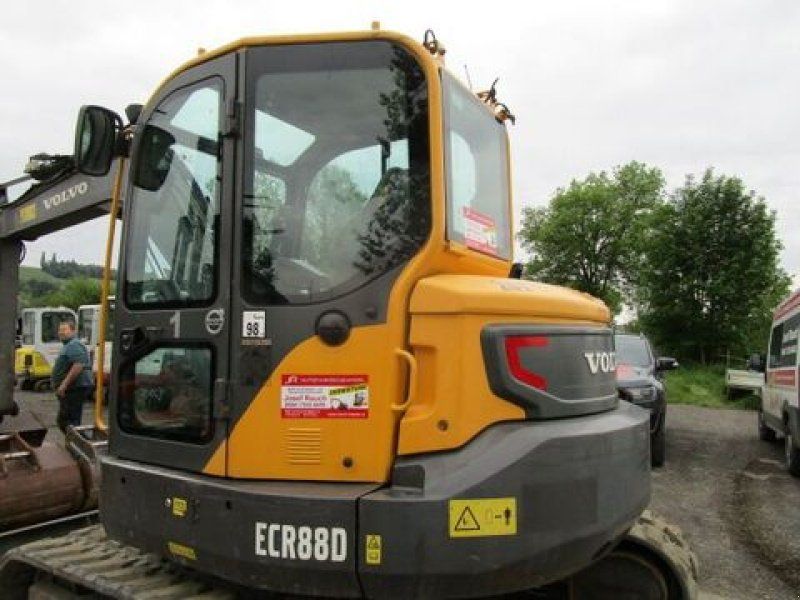 Volvo ECR88D Powertilt + hydr. Schnellwechsler + 3 L