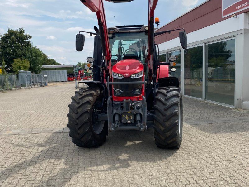Massey Ferguson 6716 S