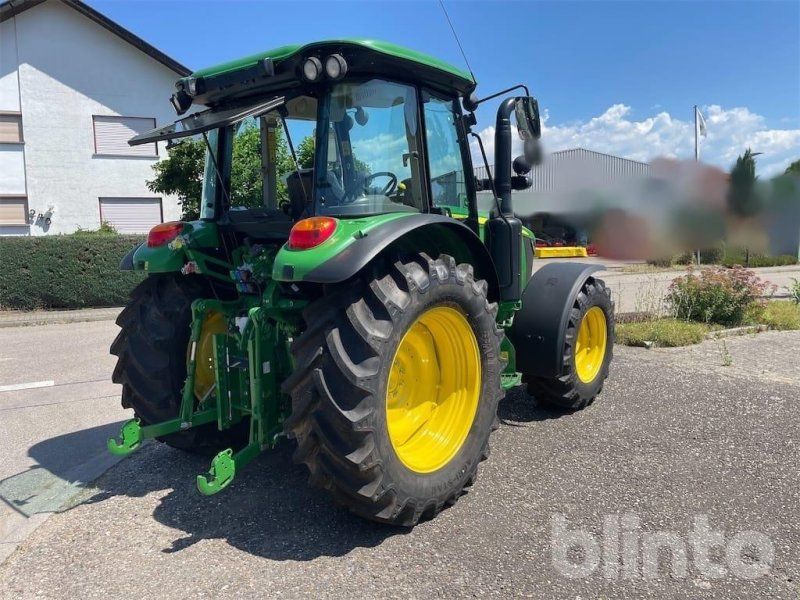 John Deere 5090M