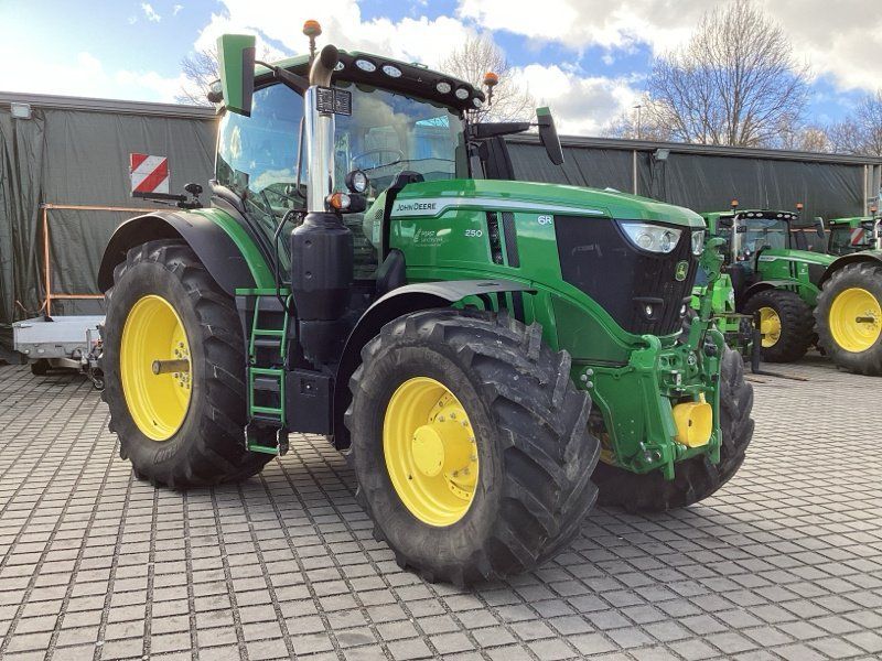 John Deere 6R250 mit FKH/ FZW/ CommandPro/...