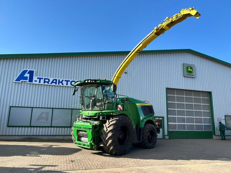 John Deere 9700i