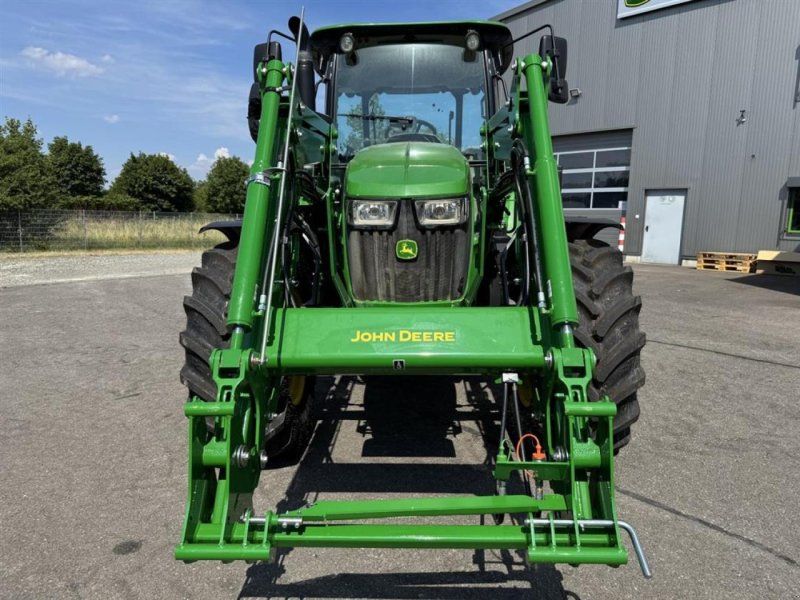 John Deere 5100M