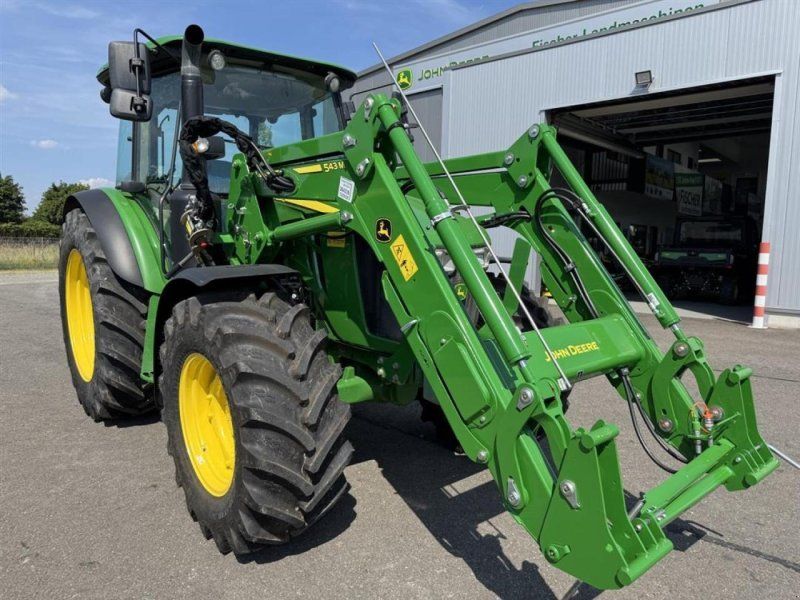 John Deere 5100M
