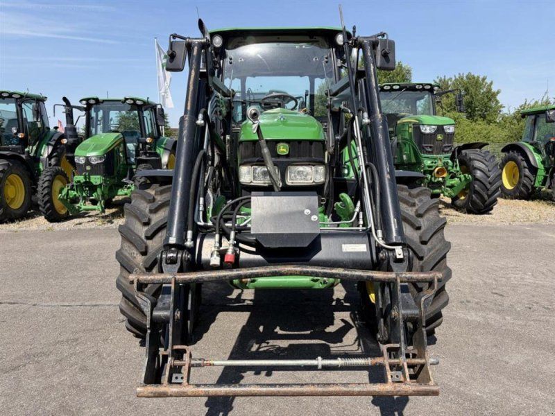 John Deere 5100R