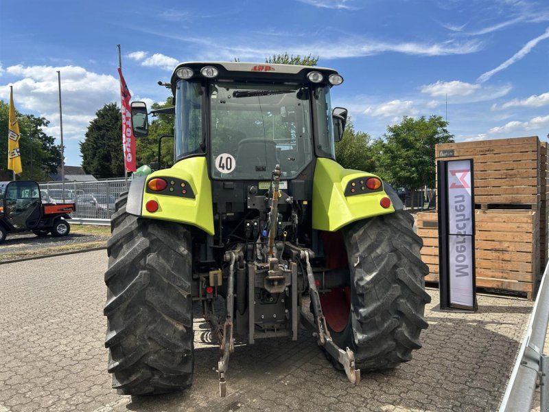 Claas Arion 420