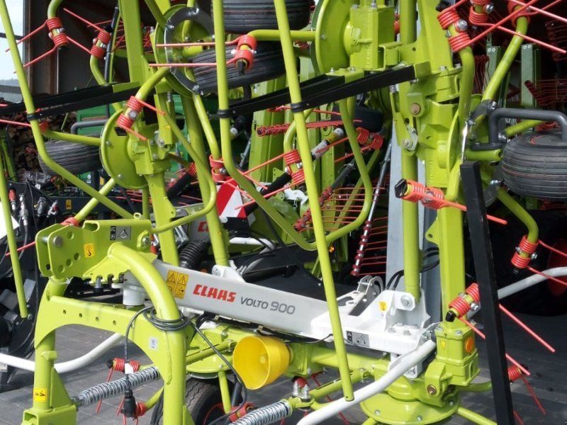 Claas Volto 900