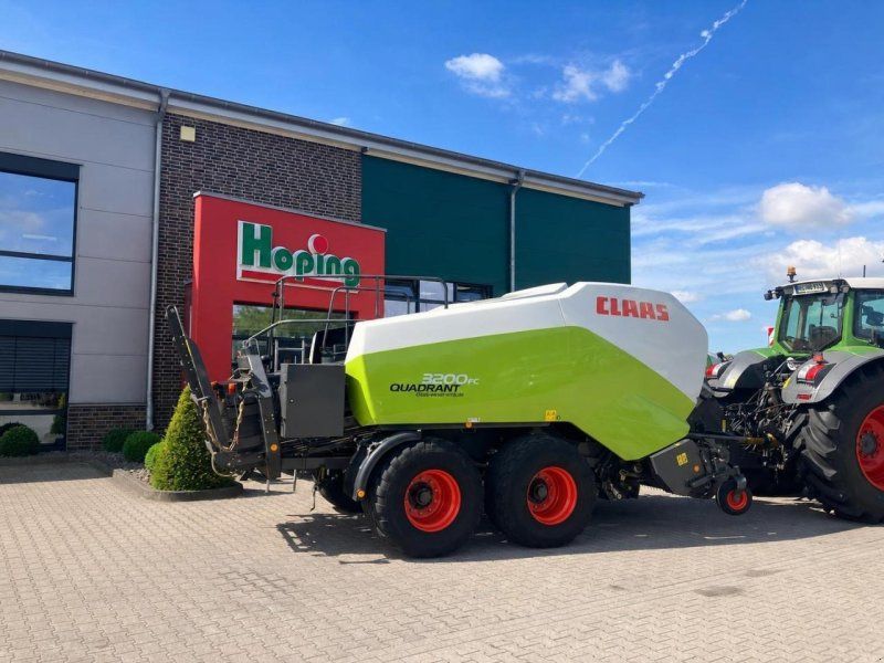Claas Quadrant 3200 FC