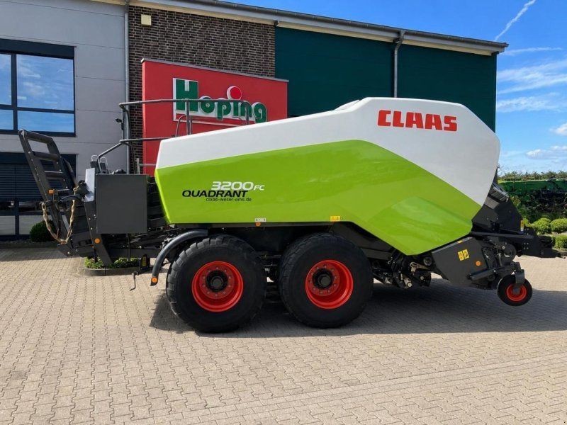 Claas Quadrant 3200 FC