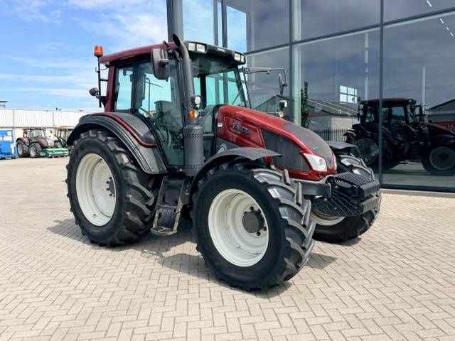 Valtra N93 Hitech