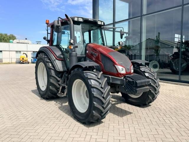 Valtra N93 Hitech