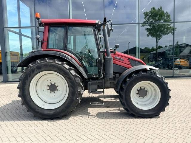 Valtra N93 Hitech